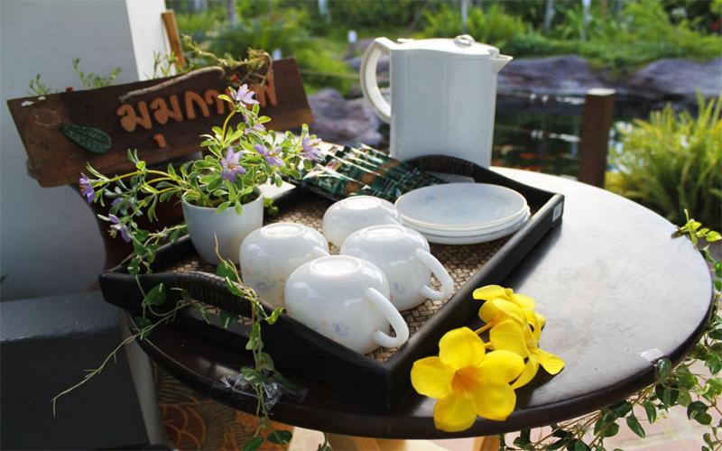 Saabpaiboon Grand Resort Ban Talat Zimmer foto