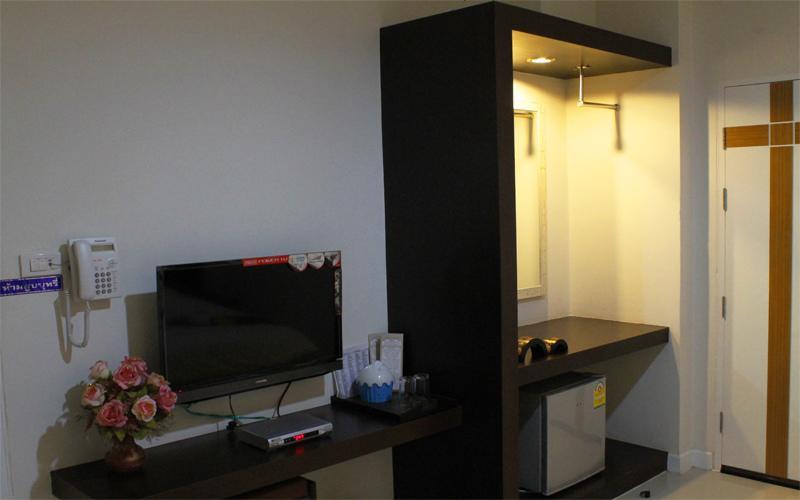 Saabpaiboon Grand Resort Ban Talat Zimmer foto
