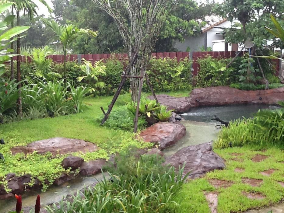 Saabpaiboon Grand Resort Ban Talat Exterior foto